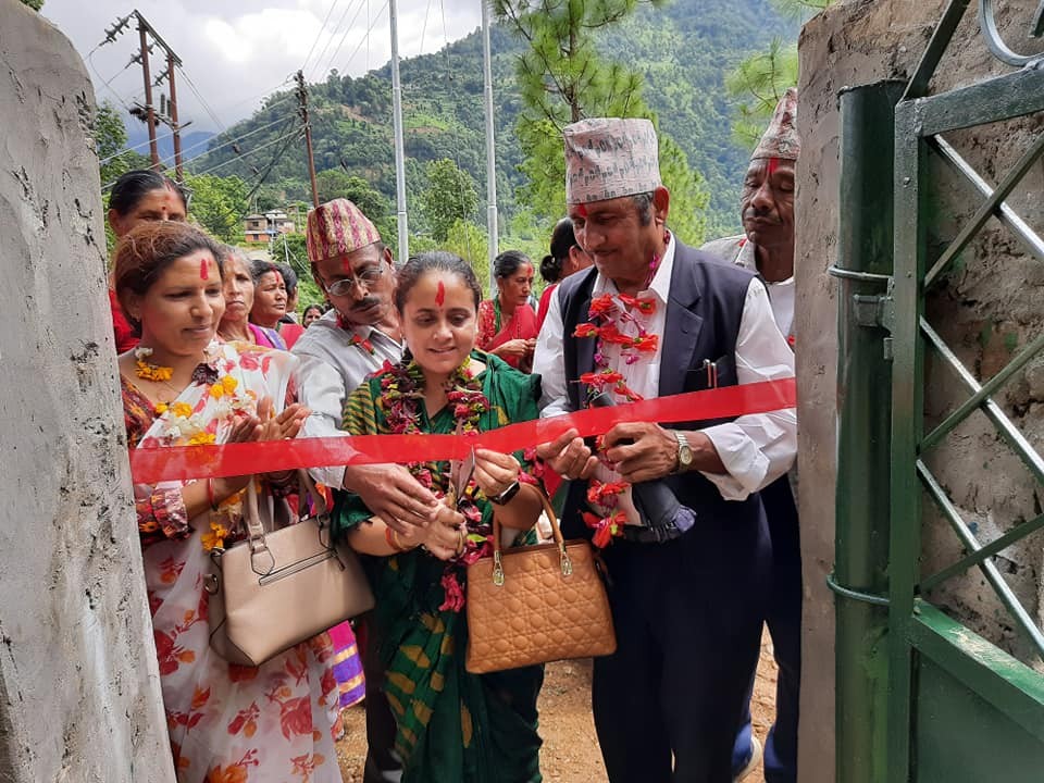 ऐतिहासिक महत्वको गायत्री गुफामा पूर्वाधार निर्माण,फलेवास नगर उपप्रमुख अधिकारी द्धरा उद्घाटन