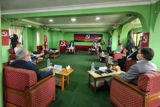 सत्तारुढ नेपाल कम्युनिष्ट पार्टी (नेकपा) को सचिवालय बैठक पेरिसडाँडामा