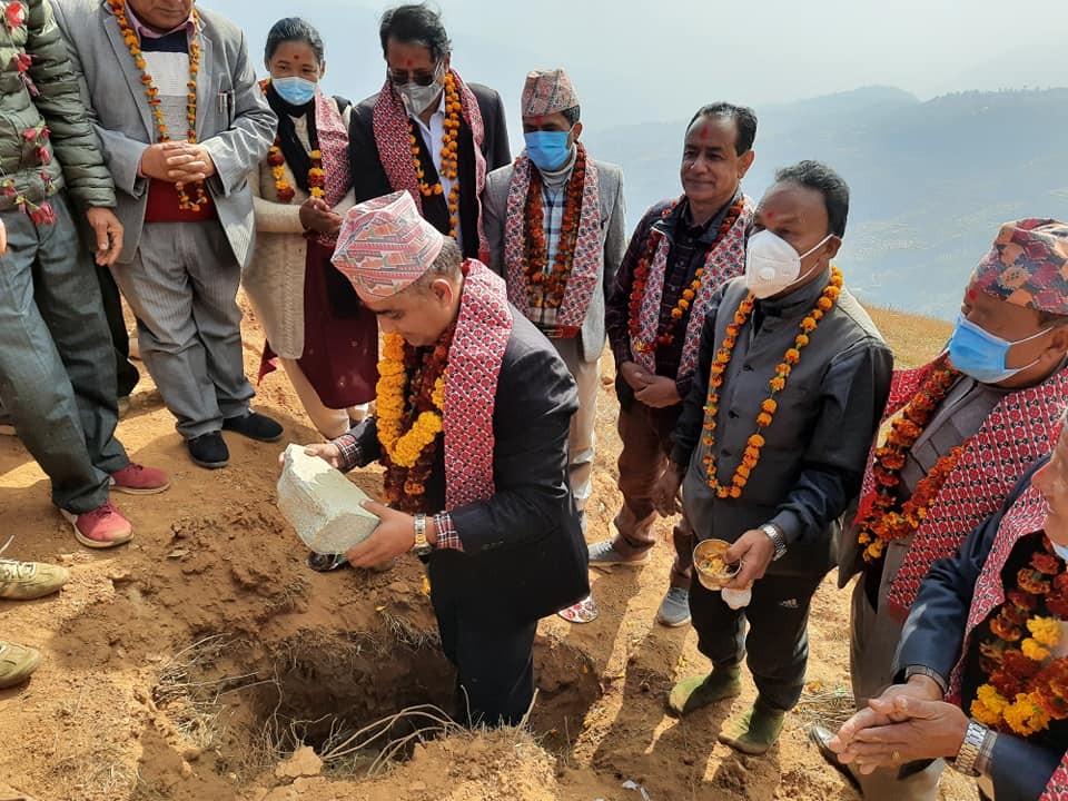 बलेवामा प्याराग्लाईडिङ पूर्वाधारको मन्त्री लम्साल द्धारा शिलान्यास,प्याराग्लाईडिङ पर्यटनको महत्वपूर्ण आधार