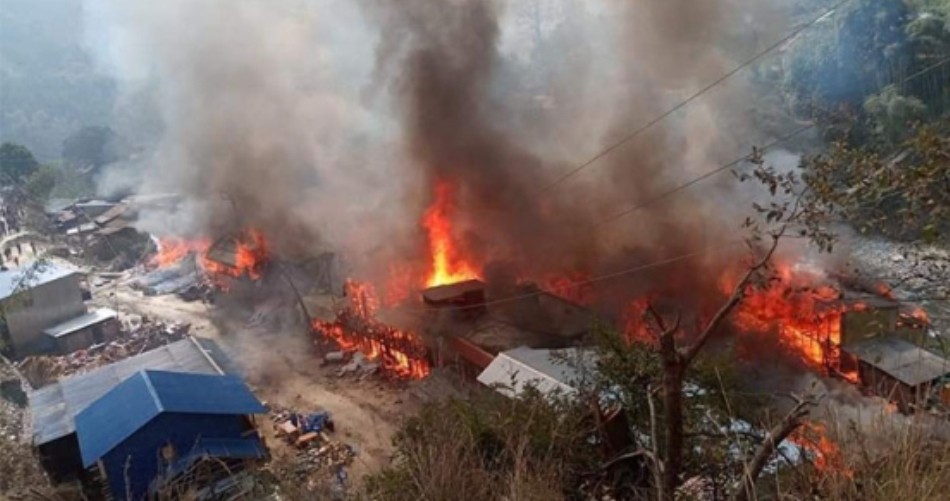 ताप्लेजुङको दोभान बजारमा आगलागी, झण्डै ४० घर जलेर नष्ट