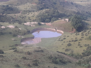 वन्यजन्तुका लागि सामुदायिक वनमा पोखरी