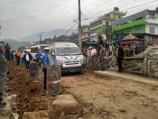 पृथ्वी राजमार्ग एकतर्फी खुल्यो