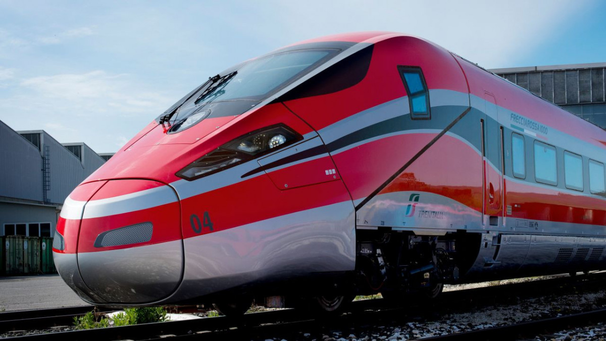 trainitalia-Frecciarossa-getty-image-101687751829 (1).jpg