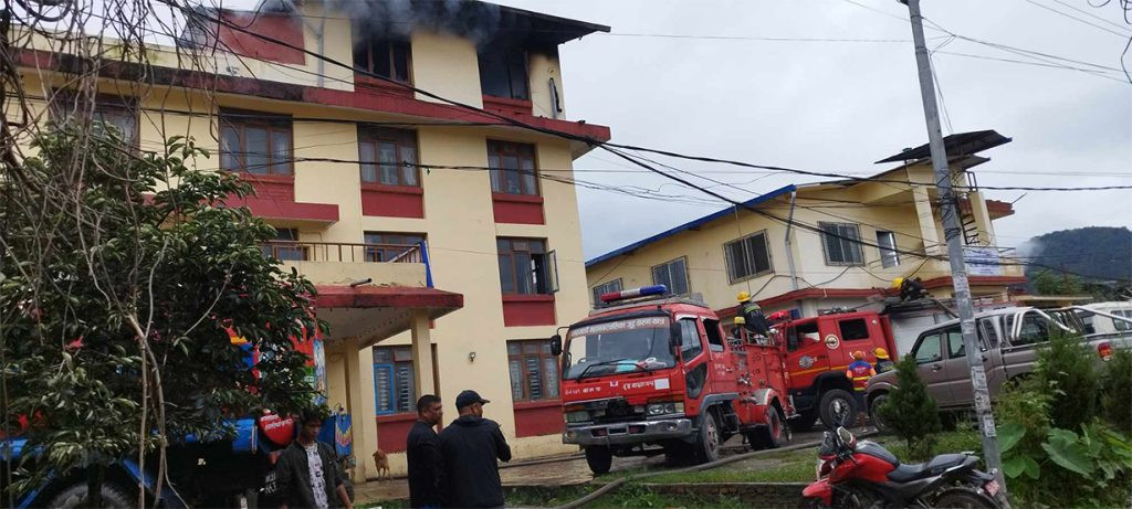 विद्युत प्राधिकरणको बनस्थली कार्यालयमा आगलागी