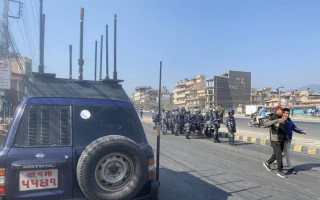 बल्खुमा प्रहरीले चलायो जामर भेहिकल