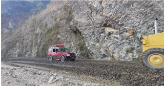 २ पटक म्याद थप्दा पनि सकिएन भैंसे-भीमफेदी सडकको काम, ४ करोड बजेट थप