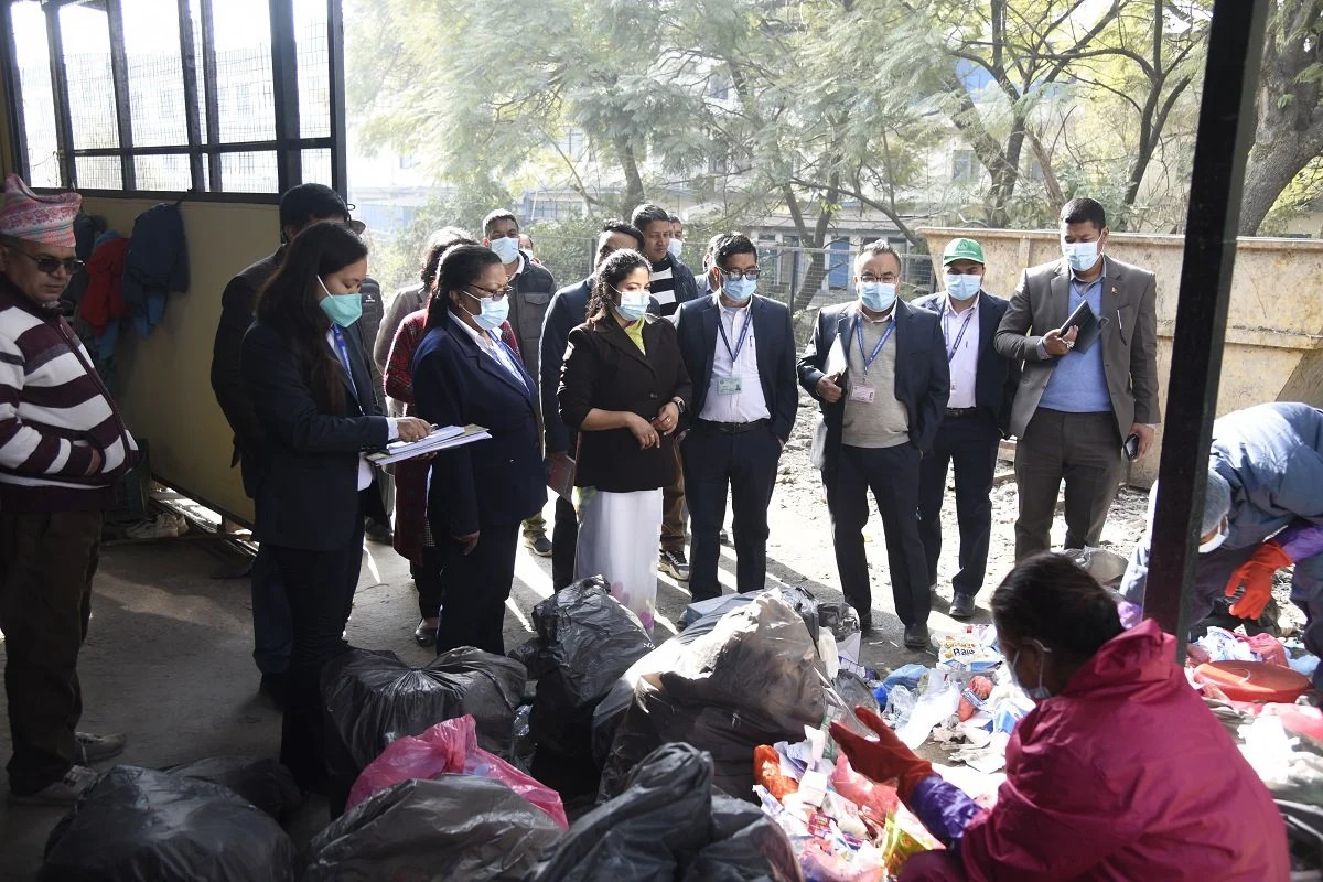 महानगरपालिकाले रोक्यो कान्ति बाल अस्पतालको फोहोर