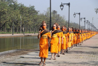 लुम्बिनीबाट १२ सय ५० जनाको धम्मयात्रा सुरु