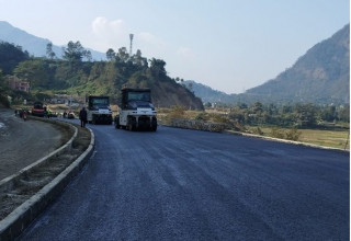 सरकारको लक्ष्य- दसैँ अघि ३ हजार ८५६ किलोमिटर सडक खाल्डोरहित बनाउने