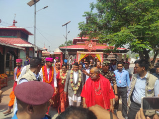 राष्ट्रपति पौडेलद्वारा छिन्नमस्ता मन्दिरमा पूजा अर्चना