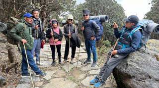 मुन्दुम पदयात्रामा पूर्व पर्यटनमन्त्री किराँती