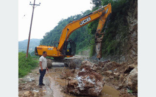 चार दिनदेखि अवरुद्ध बुद्धसिंह मार्ग खुल्यो