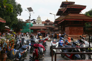 न्युरोडका गल्ली पाकिङ स्थल बनाउने क्रम रोकिएन