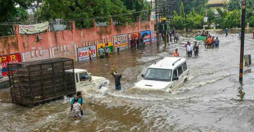 उत्तर प्रदेशमा बाढीका कारण १० जनाको मृत्यु