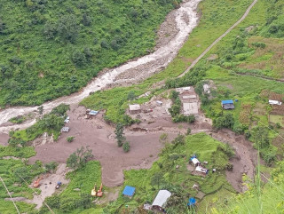 गोरखाको पहिरोमा बेपत्ता ३ जनाको शव भेटियो, २ जना अझै बेपत्ता