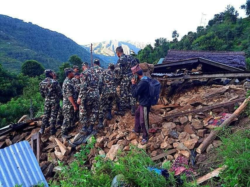 रामेछापको दोरम्बा पहिरोः छ जनाको मृत्यु, चार बेपत्ता