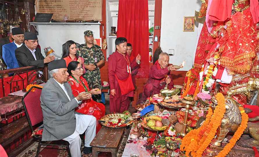 राष्ट्रपति पौडेलद्वारा रणउजिरेश्वरी मन्दिरमा आज पूजाअर्चना