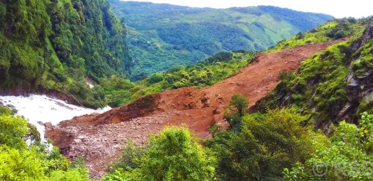 पहिरोले विभिन्न स्थानमा ४ जनाको मृत्यु, ७ जना बेपत्ता