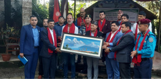 पहिलो अन्नपूर्ण प्रथम हिमाल आरोही मौरिस हर्जोगका छोरालाई सम्मान