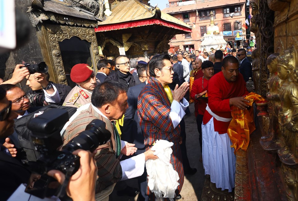 Jigme-Khesar-Namgyel-Wangchuck-visit-nepal-16.jpg