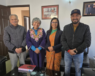 सोविताले भेटिन् बाबुराम