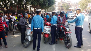 ट्राफिक प्रहरीद्वारा एक सातामै एक करोड १८ लाख बढी राजस्व सङ्कलन