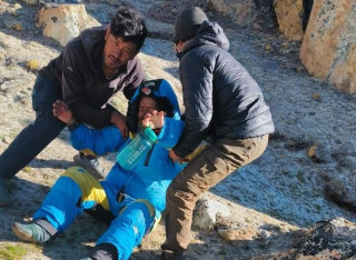 सगरमाथा क्षेत्रमा बेपत्ता दावा शेर्पा जीवितै फेला