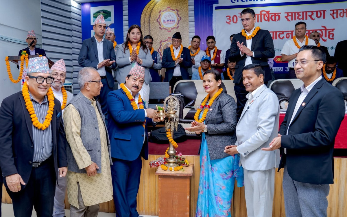 सरकार र निजी क्षेत्रबीच निरन्तर संवाद तथा सहकार्य आवश्यकः अध्यक्ष श्रेष्ठ