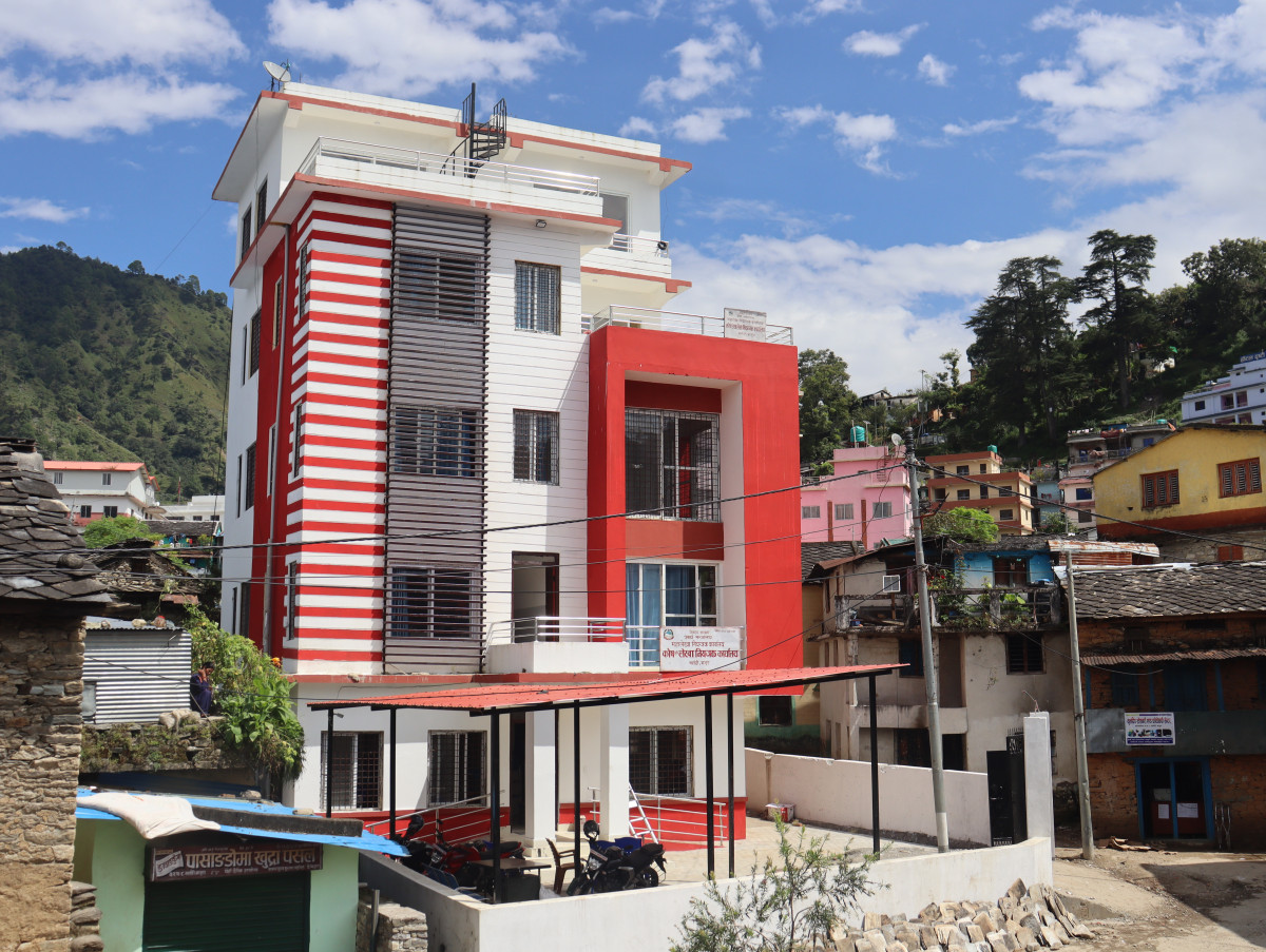 कोलेनिको सेवा आफ्नै भवनबाट
